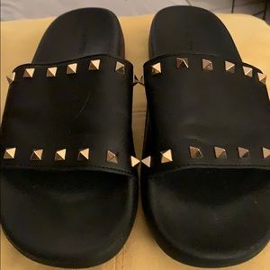 Forever 21 slides size 8 NEW